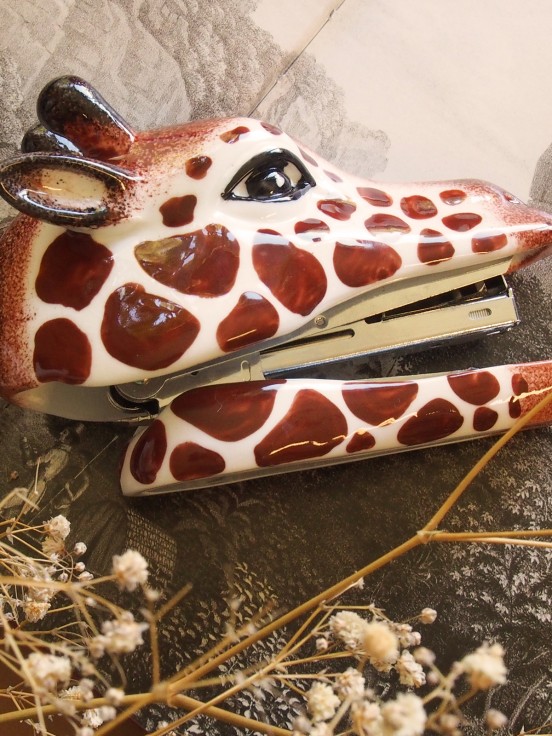 porcelain Giraffe stapler