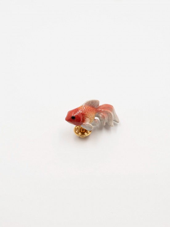 bijou pin's animal poisson oranda peint à la main en porcelaine