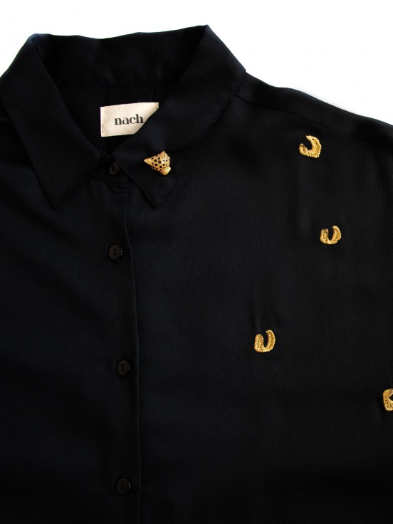 chemise oversize noire brodée léopard 100% viscose
