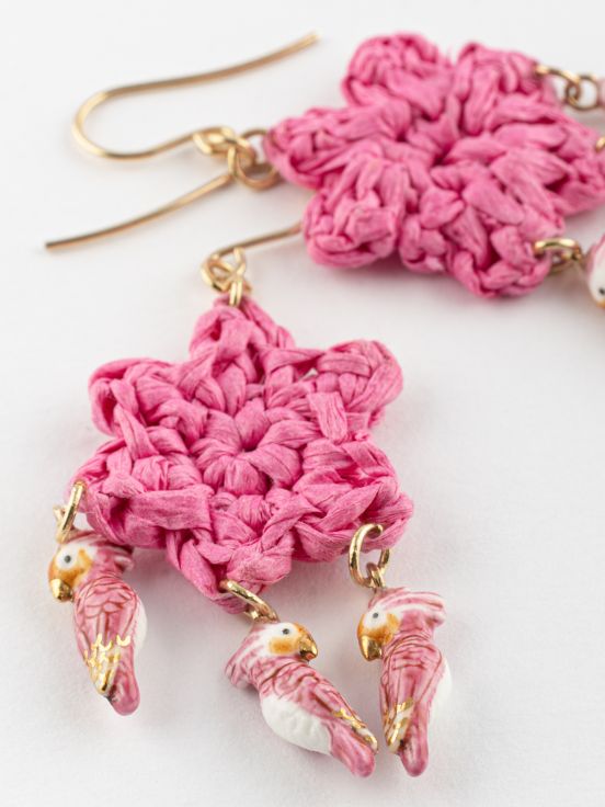 Raffia flower & cockatoos earrings