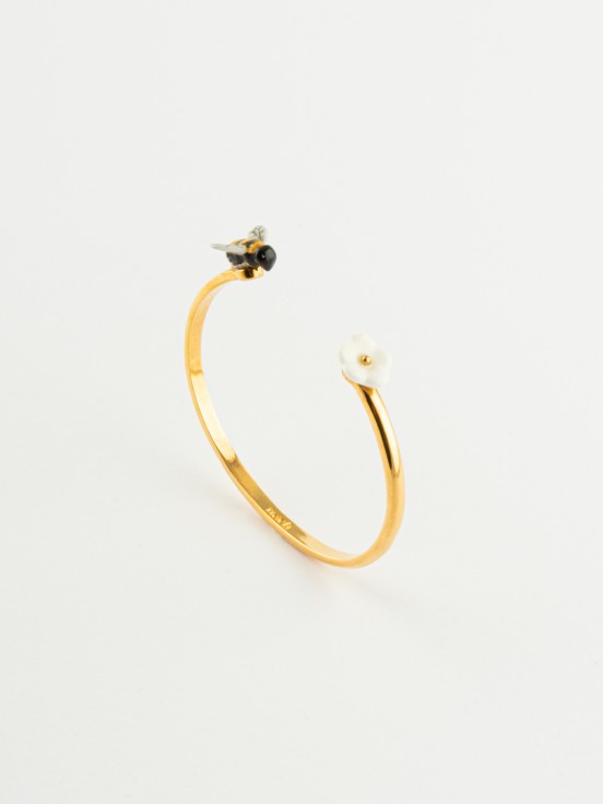 Golden bee and daisy nach bracelet
